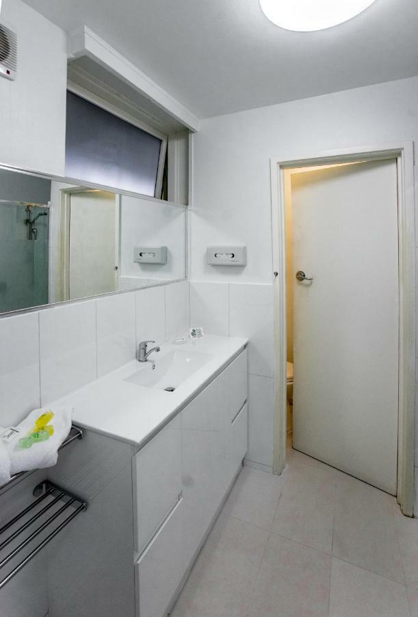 Albert Heights Serviced Apartments Мельбурн Экстерьер фото