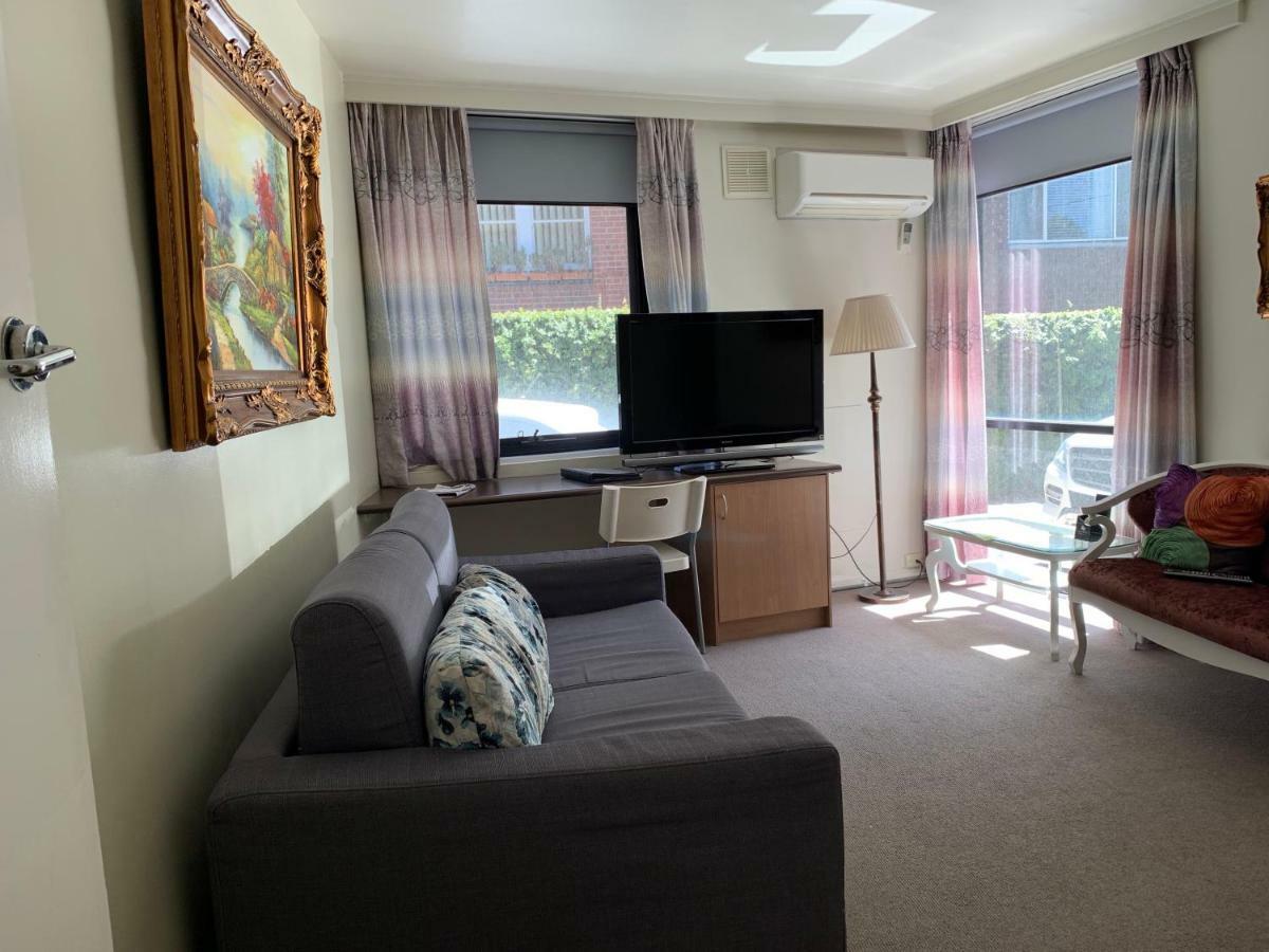 Albert Heights Serviced Apartments Мельбурн Экстерьер фото