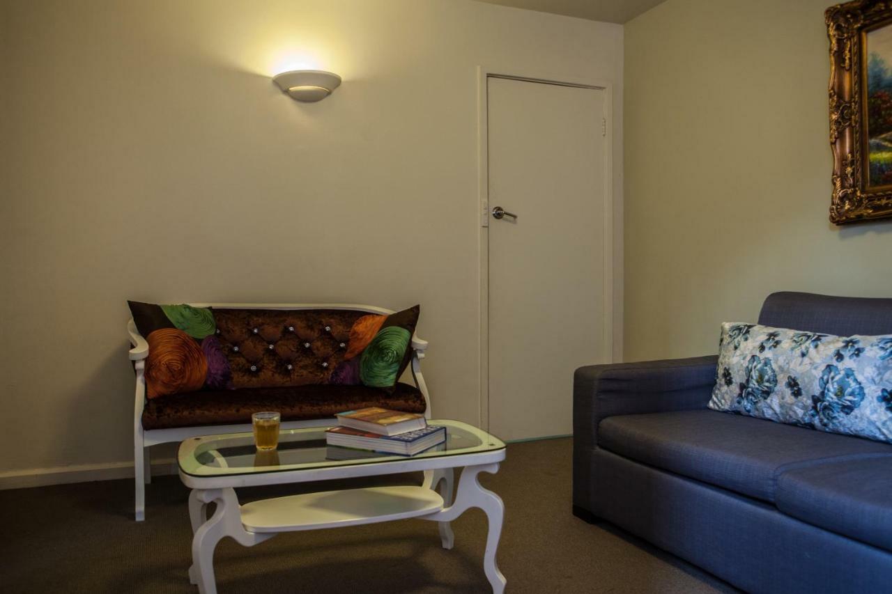 Albert Heights Serviced Apartments Мельбурн Экстерьер фото